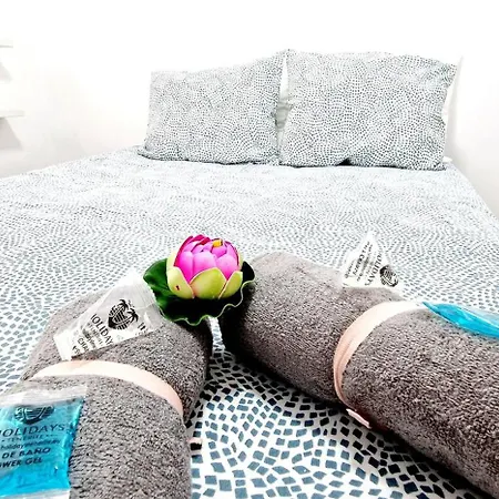 بيت للعطل Relax 2 Bedrooms Wifi Free Big Terrace طوستا ديل سيلونثيو